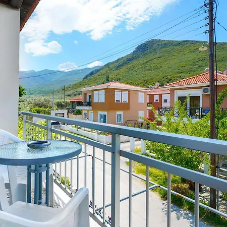 Elia Thassos * Prínos